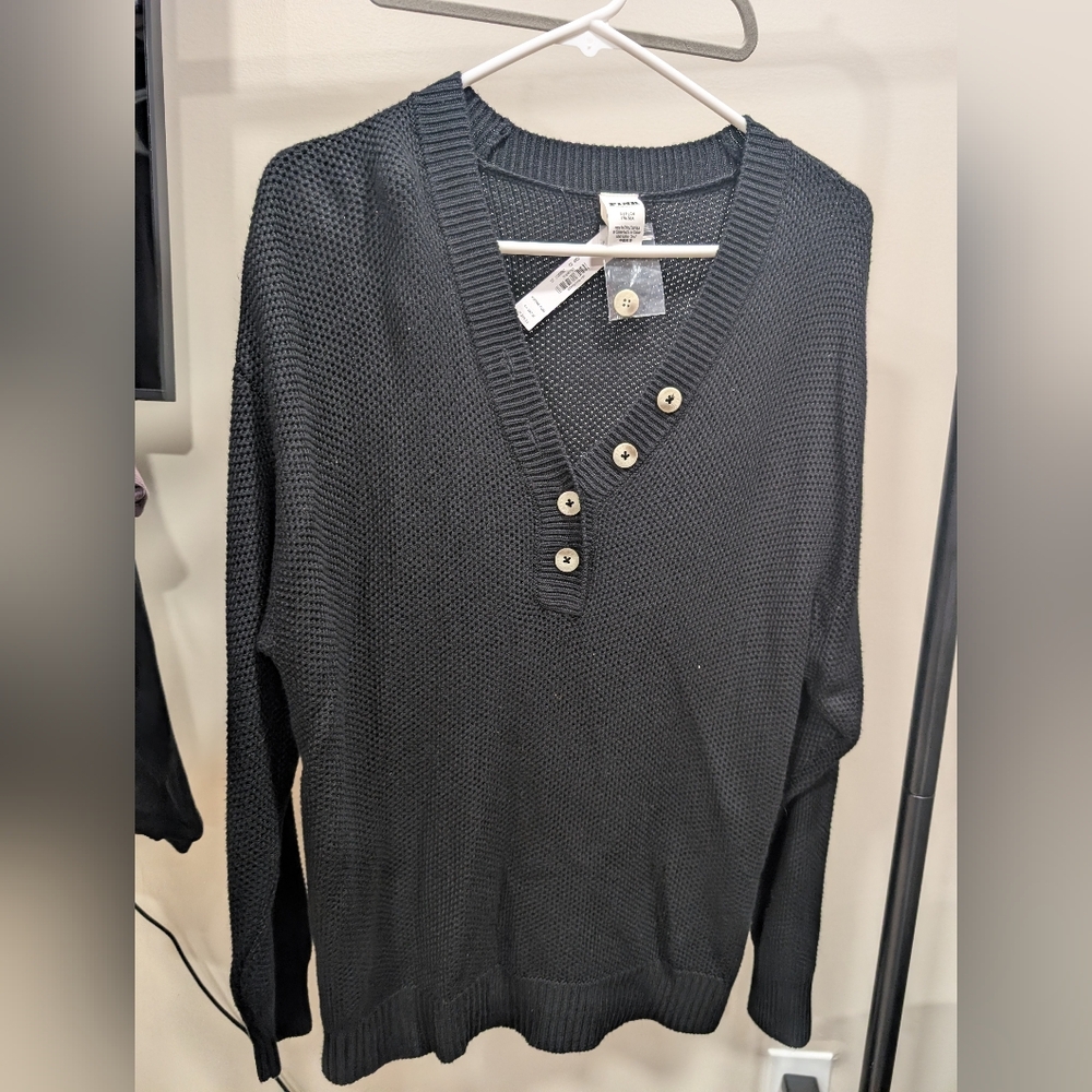 V-neck Sweater